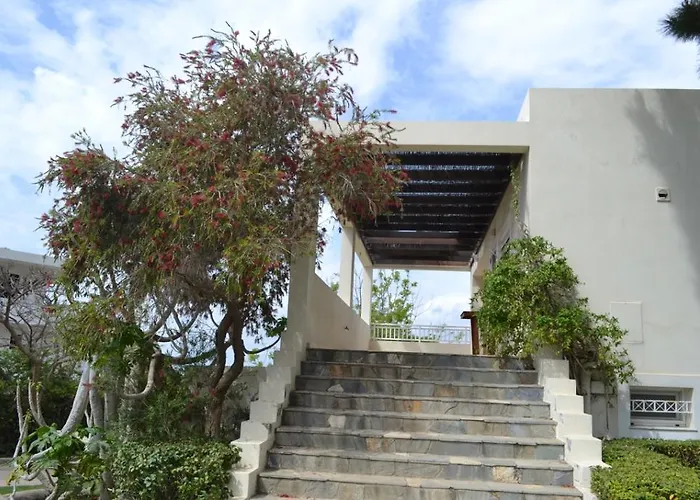 Melita Seafront Pefki (Rhodes)