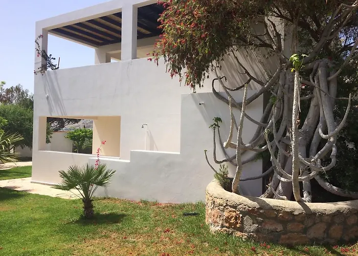 Melita Seafront Villa Pefki (Rhodes)