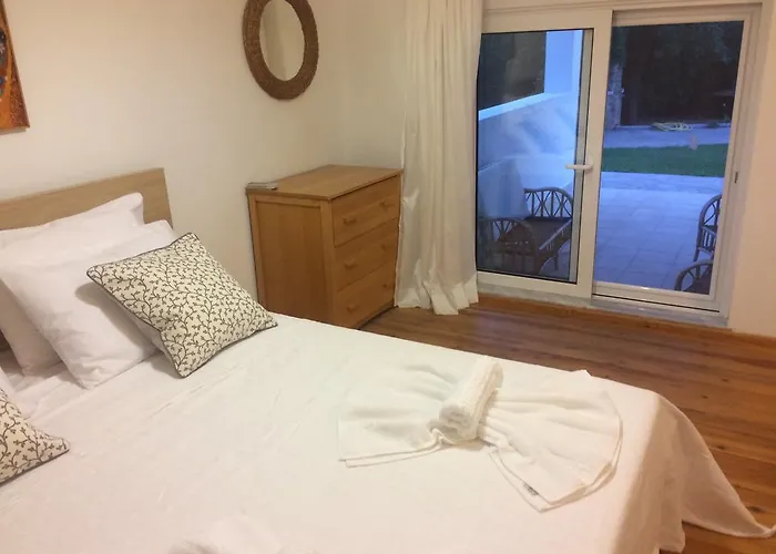 Villa Melita Seafront *