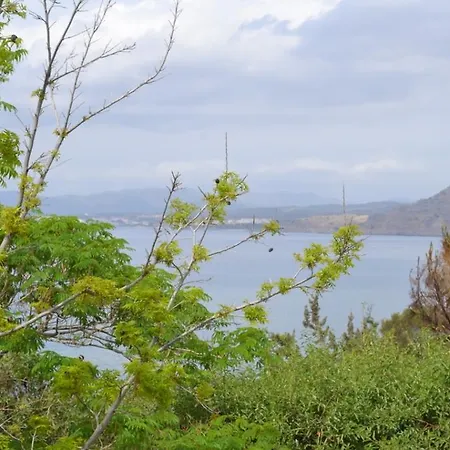 Melita Seafront Villa Pefki