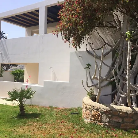 Melita Seafront Villa Pefki