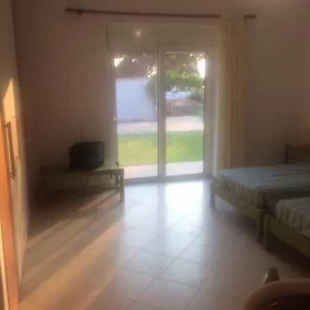 Melita Seafront Pefki